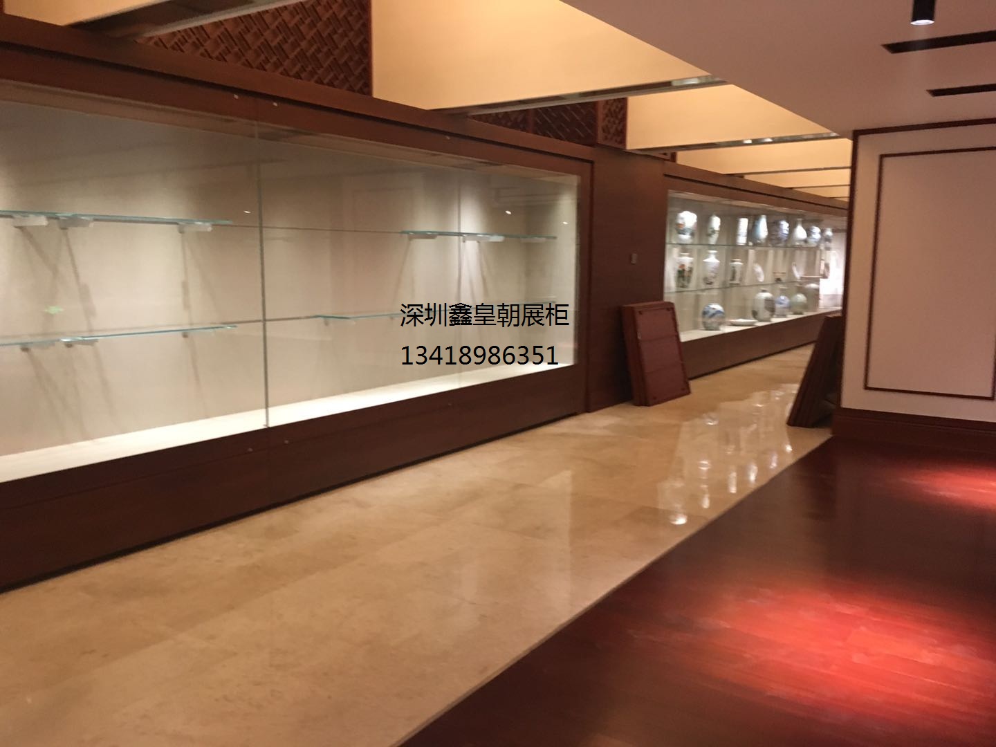 博物馆展柜