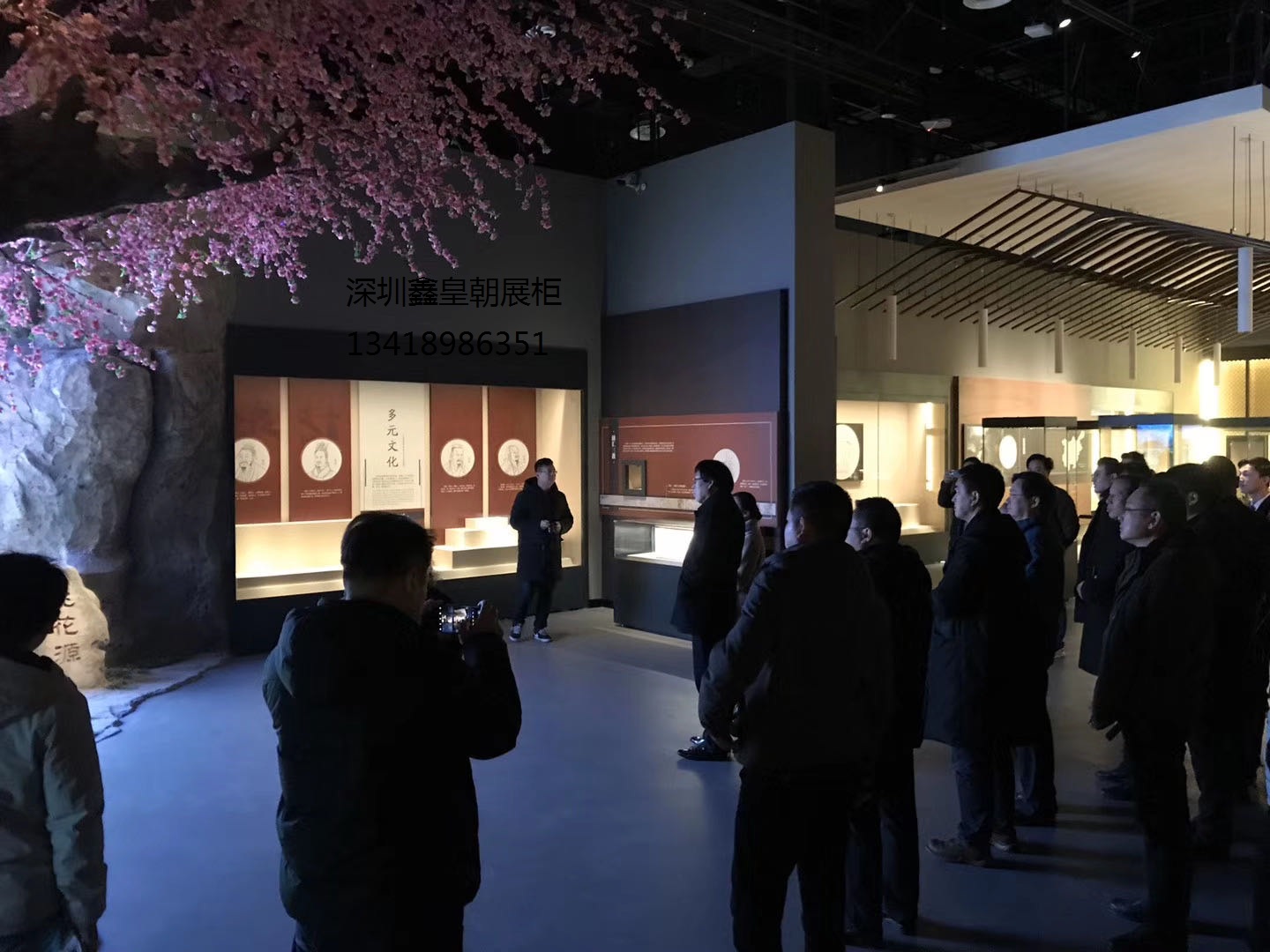 博物馆展柜