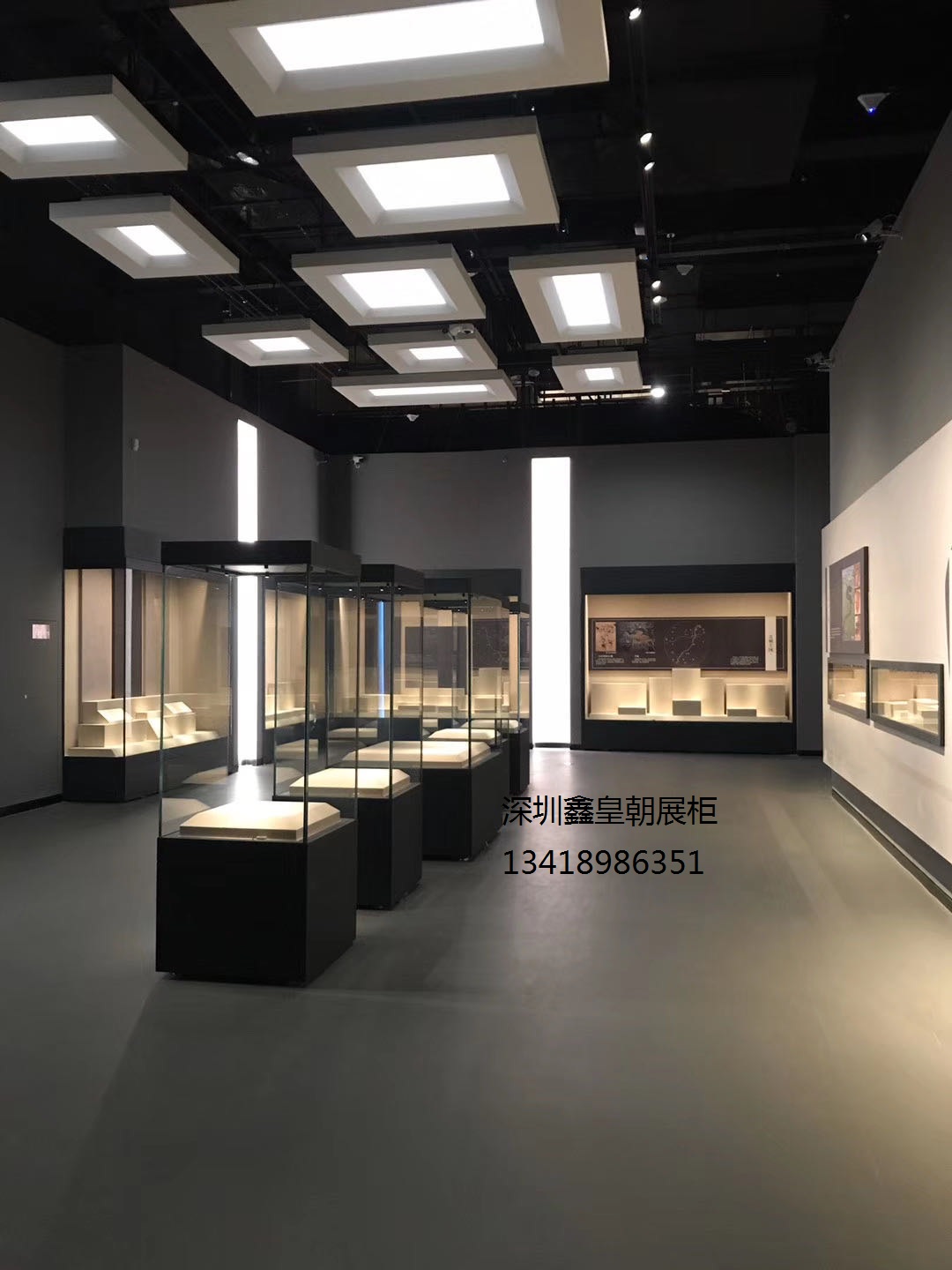 古代陶瓷博物馆展柜制作    主要材质:冷光源,低温灯  专业博物馆锁具