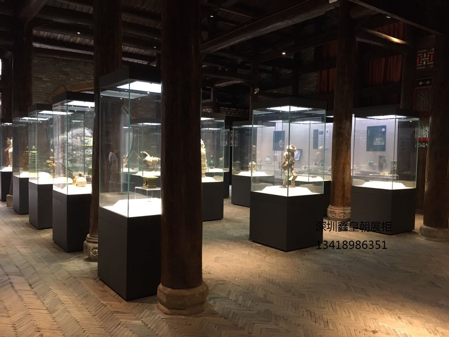 博物馆展柜